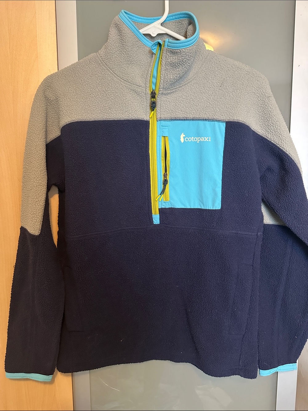 cotopaxi Navy & Light Blue Colorblock Quarter-Zip Fleece Pullover